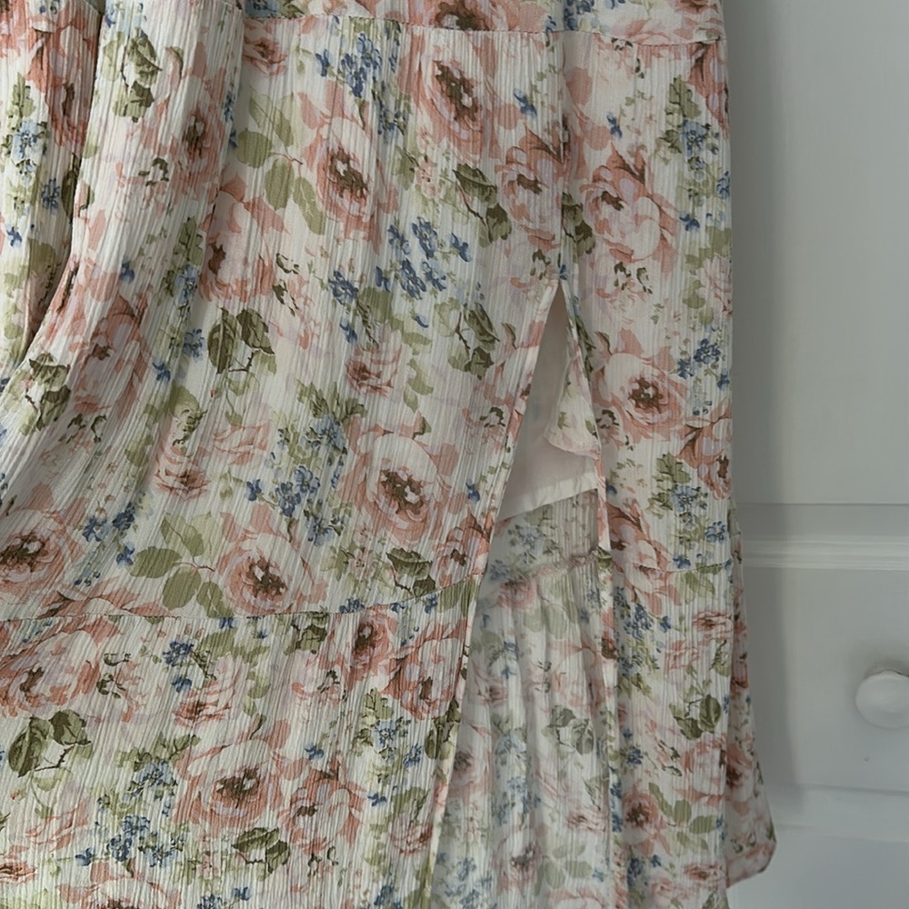 Abercrombie & Fitch Floral Midi - Picture 2 of 4